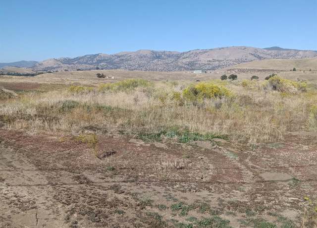 Property at 7 Reeves St, Tehachapi, CA 93561