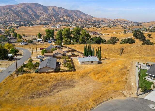 Property at 22909 Stroope Ct, Tehachapi, CA 93561