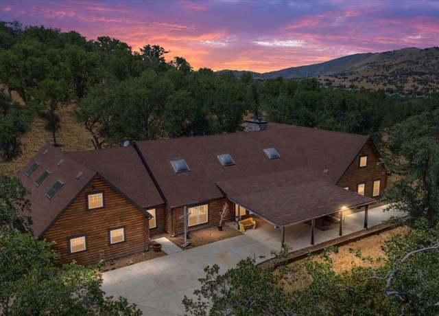 Property at 19437 Pine Summit Ct, Tehachapi, CA 93561, 5 beds, 5 baths