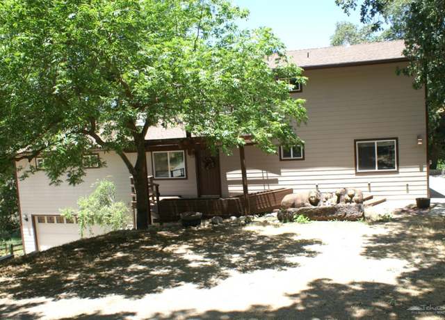 Property at 29681 Greenwater Dr, Tehachapi, CA 93561, 4 beds, 3 baths