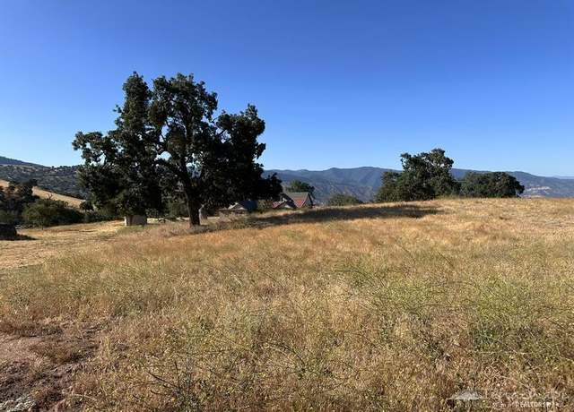 Property at 30400 Horsethief Dr, Tehachapi, CA 93561