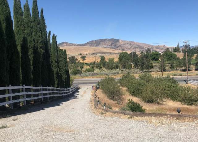 Property at 21811 Westwood Blvd, Tehachapi, CA 93561, 4 beds, 2 baths