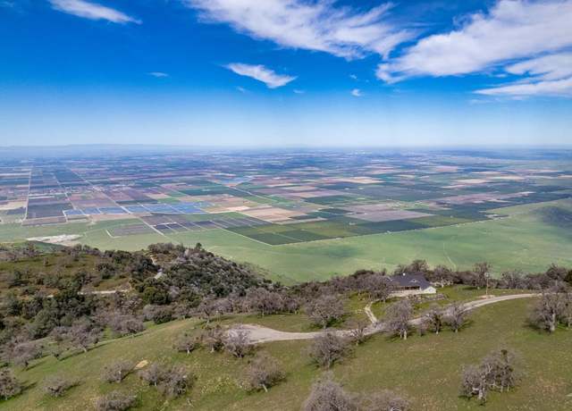 Property at 26311 Hazelwood Ct, Tehachapi, CA 93561