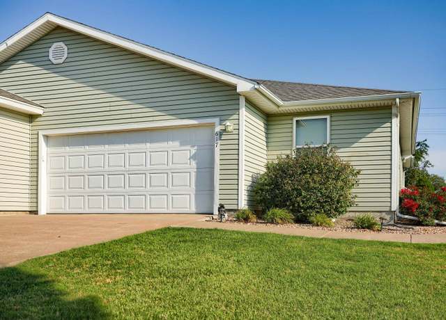 Property at 617 Cedar Ln, Ellis, KS 67637, 3 beds, 2.5 baths