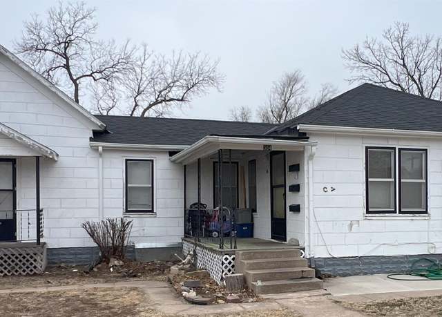 Property at 304 E 14th St, Hays, KS 67601, 4 beds, 3 baths