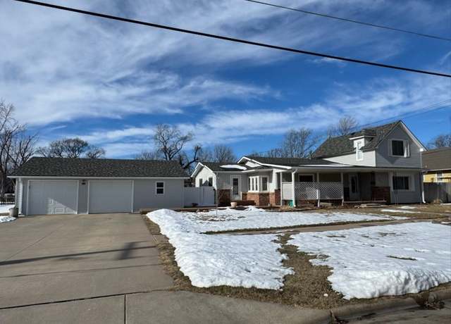 Property at 1307 Odell St St, Great Bend, KS 67530, 4 beds, 3 baths