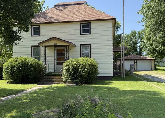 Property at 715 W 12th St St, Larned, KS 67550, 5 beds, 2 baths