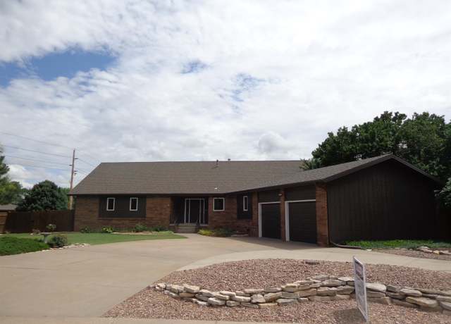 Property at 1000 W 39th St, Hays, KS 67601, 4 beds, 3 baths