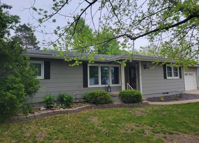 Property at 1235 N Franklin St St, Russell, KS 67665, 5 beds, 3 baths