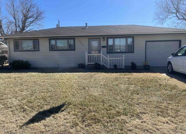 Property at 5951 Hemlock Dr, Great Bend, KS 67530, 3 beds, 2 baths