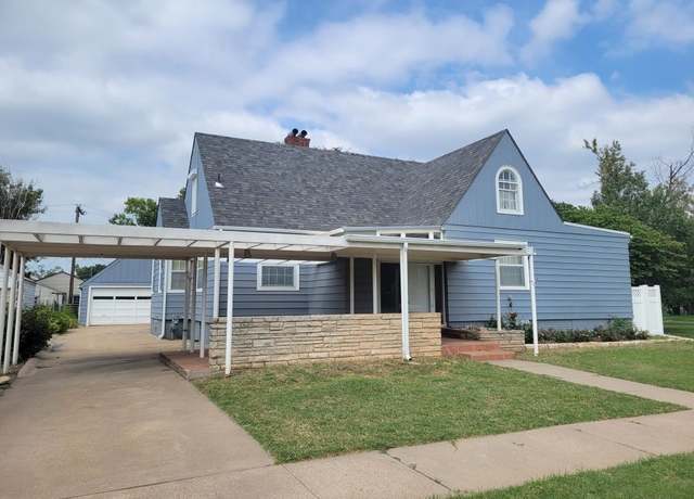 Property at 451 E 3rd St St, Russell, KS 67665, 5 beds, 4 baths