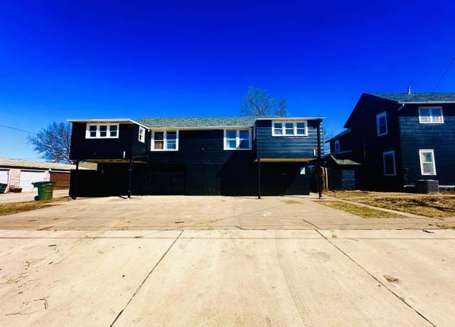 Property at 235 W 7th Street St, Russell, KS 67665, 6 beds, 5 baths