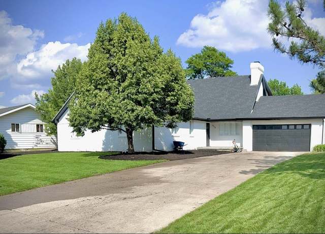 Property at 3104 Tam O Shanter Dr Dr, Hays, KS 67601, 5 beds, 2.5 baths