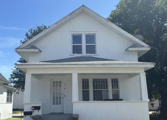 Property at 414 W 8th St St, Hays, KS 67601, 7 beds, 3 baths