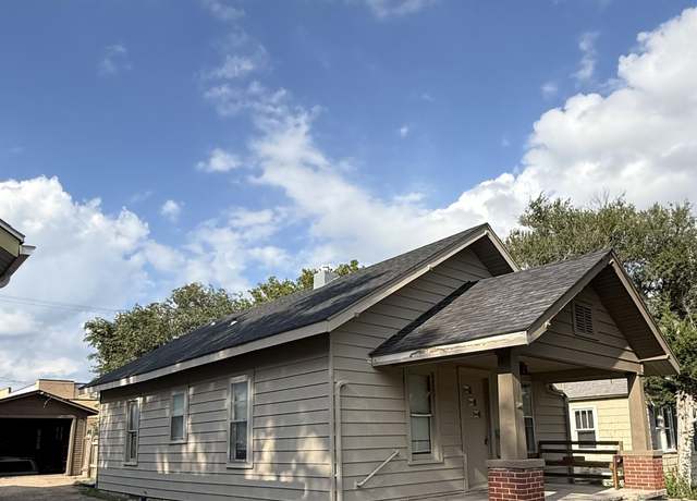 Property at 105 E 13th St, Larned, KS 67550, 2 beds, 1 bath