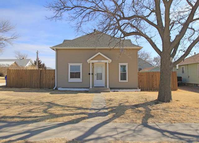 Property at 1904 Fort St St, Hays, KS 67601, 3 beds, 2 baths
