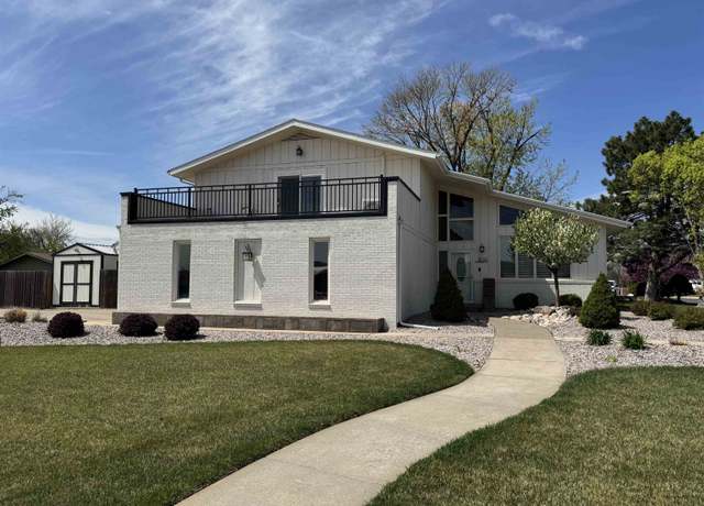 Property at 1100 Amhurst St, Hays, KS 67601, 5 beds, 3 baths