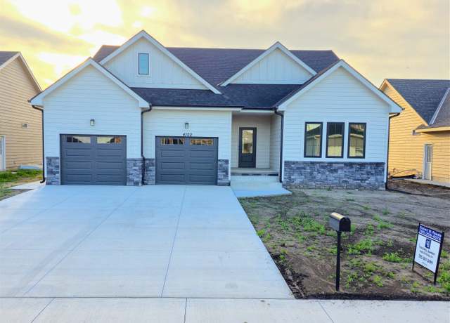 Property at 4102 Royal Ct, Hays, KS 67601, 5 beds, 3 baths