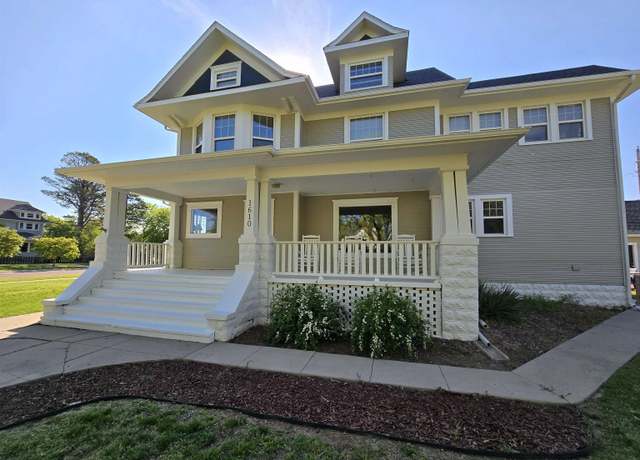 Property at 1610 Elm St St, Hays, KS 67601, 5 beds, 4 baths