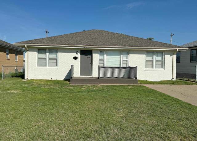 Property at 1409 Montgomery St St, Hays, KS 67601, 4 beds, 2 baths