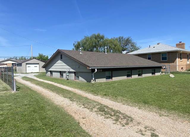 Property at 2109 Jefferson St, Great Bend, KS 67530, 2 beds, 1 bath