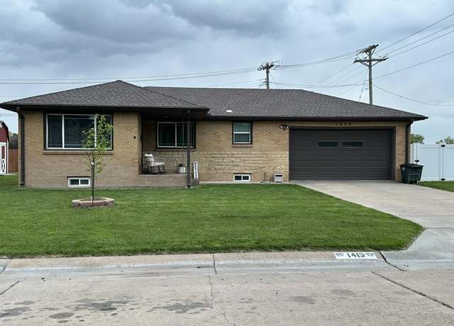 Property at 1419 Roosevelt, Great Bend, KS 67530, 4 beds, 2 baths