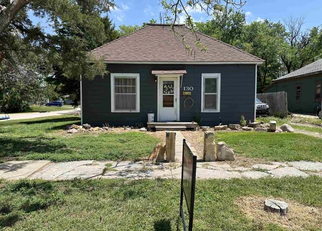 Property at 130 N 4th St St, Osborne, KS 67473, 2 beds, 1 bath