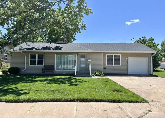 Property at 3015 Meadowlark Ln, Great Bend, KS 67530, 3 beds, 1 bath