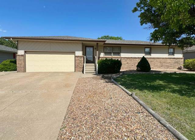 Property at 2406 Indian Trl Trl, Hays, KS 67601, 3 beds, 2.5 baths