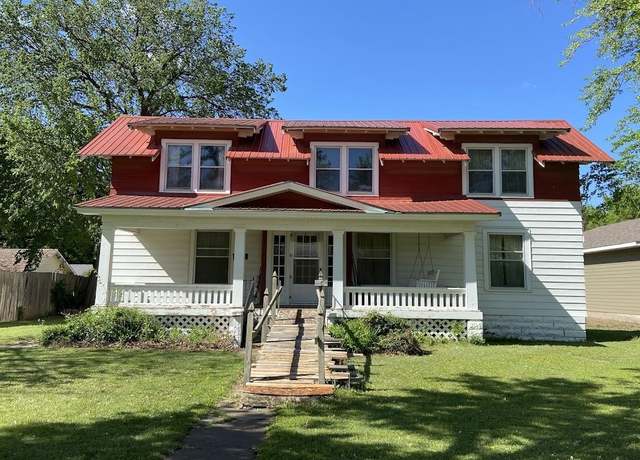 Property at 212 W 2nd St, Ellinwood, KS 67526, 4 beds, 2.5 baths