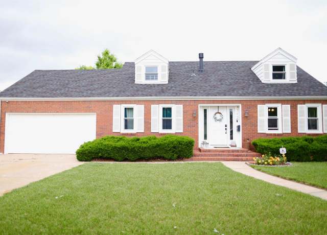 Property at 3712 22nd St, Great Bend, KS 67530, 4 beds, 4 baths