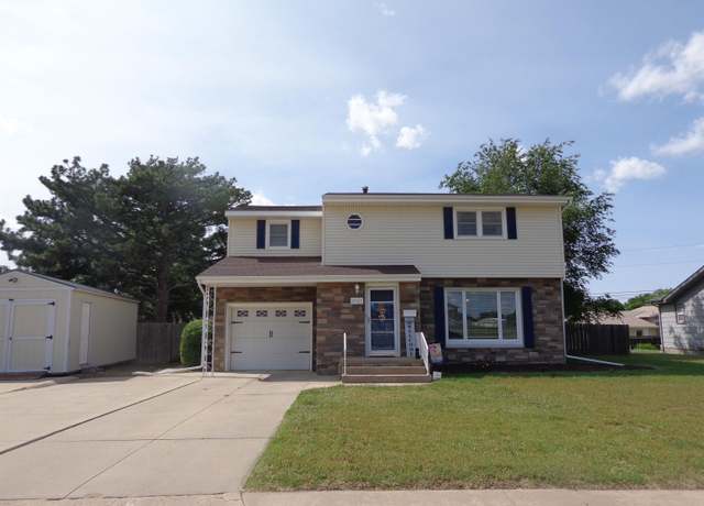 Property at 2923 Ash St, Hays, KS 67601, 4 beds, 4 baths
