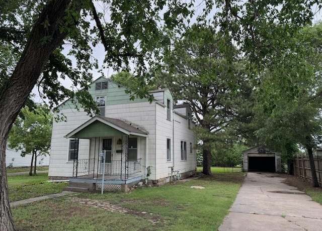 Property at 1122 Frey St, Great Bend, KS 67530, 3 beds, 1 bath