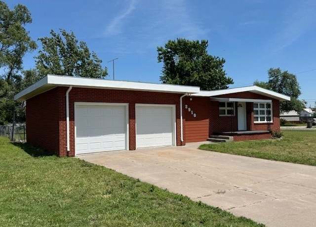 Property at 2910 Quivira Ave Ave, Great Bend, KS 67530, 3 beds, 3 baths