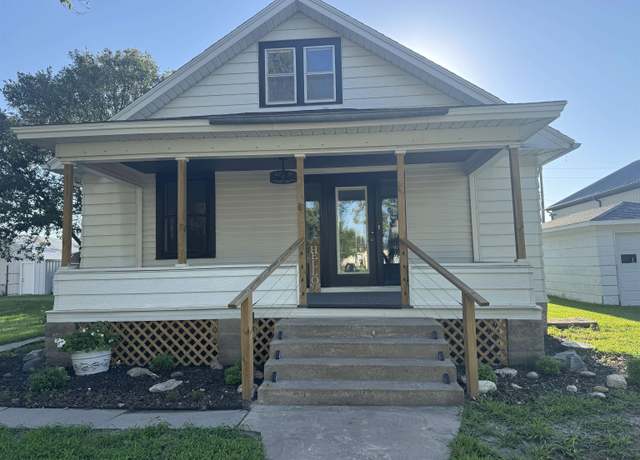 Property at 213 3rd St St, Claflin, KS 67525, 6 beds, 3 baths