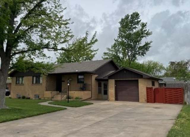 Property at 1915 Polk St St, Great Bend, KS 67530, 5 beds, 2 baths