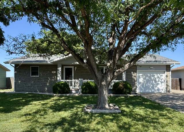 Property at 1317 Golden Belt Dr, Hays, KS 67601, 4 beds, 2.5 baths
