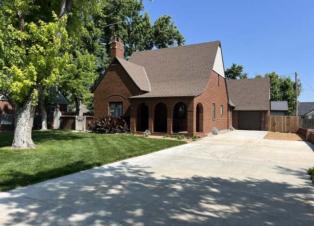 Property at 2910 16th St, Great Bend, KS 67530, 4 beds, 2 baths