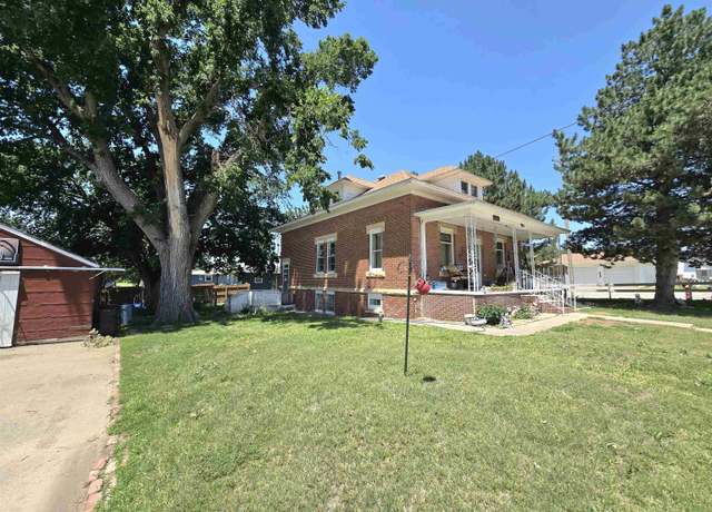 Property at 905 Cedar St, Victoria, KS 67671, 3 beds, 1 bath