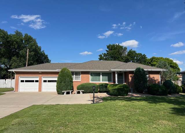 Property at 1710 Canterbury Dr, Hays, KS 67601, 4 beds, 2 baths