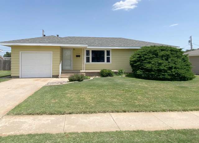 Property at 1310 Lawrence Dr Dr, Hays, KS 67601, 3 beds, 1 bath
