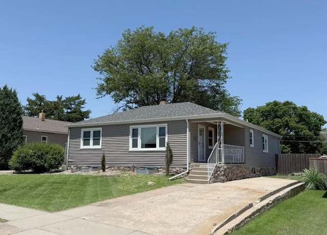 Property at 503 W 23rd St, Hays, KS 67601, 4 beds, 2 baths