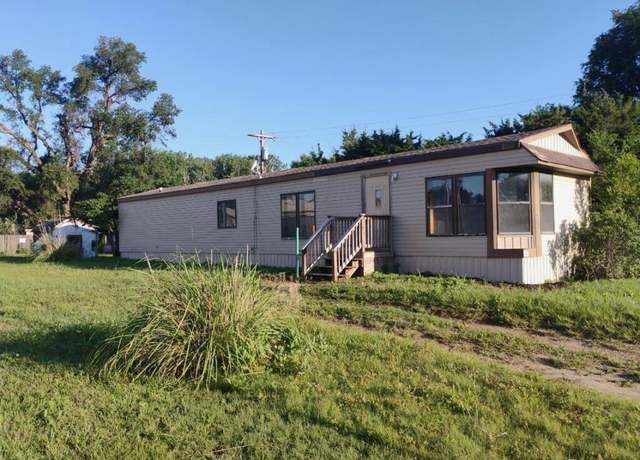 Property at 107 Seward Ave, Seward, KS 67576, 2 beds, 1 bath