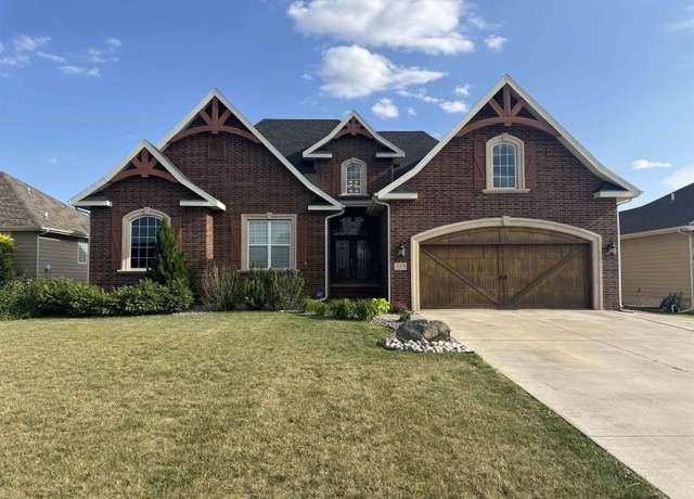 Property at 1404 W 45th St, Hays, KS 67601, 6 beds, 3 baths