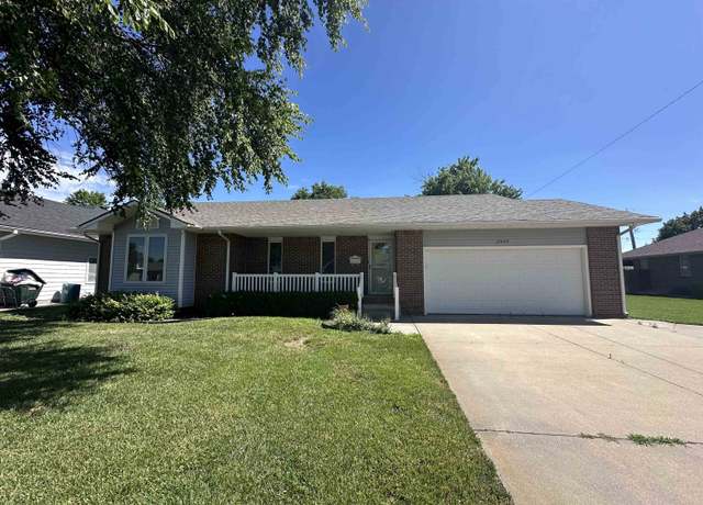 Property at 2925 26th St, Great Bend, KS 67530, 3 beds, 2 baths