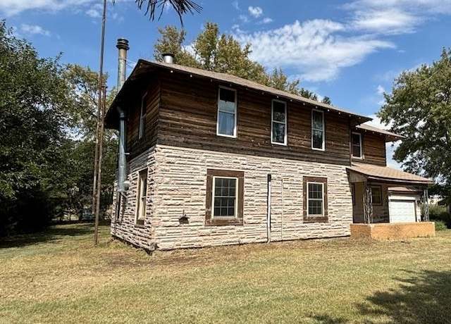 Property at 1212 M Rd Rd, Larned, KS 67550, 1 bed, 1 bath