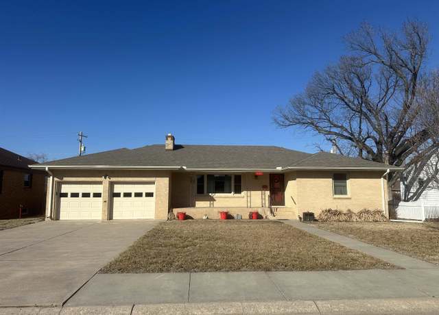 Property at 3010 Meadowlark Ln, Great Bend, KS 67530, 3 beds, 2 baths