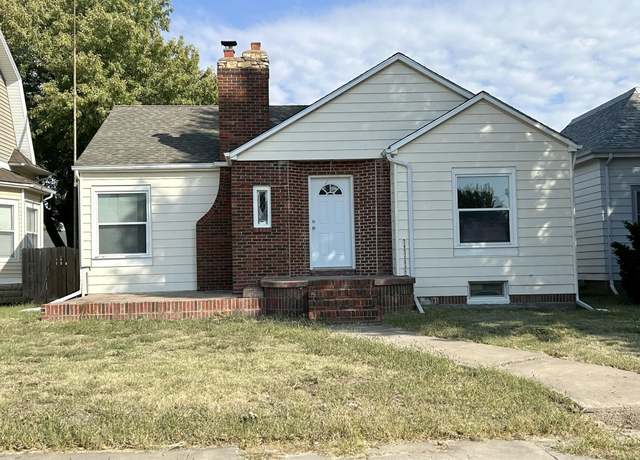 Property at 468 W 3rd St St, Hoisington, KS 67544, 3 beds, 2 baths