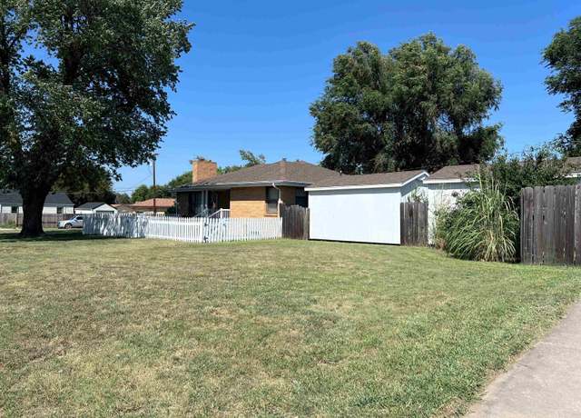 Property at 518 Rush Ave Ave, Larned, KS 67550, 4 beds, 2 baths