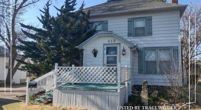 Photo of 859 E 2nd St, Russell, KS 67665